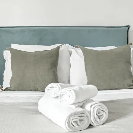 Le Marais & Place De La Republique - 2br - Cityapartmentstay