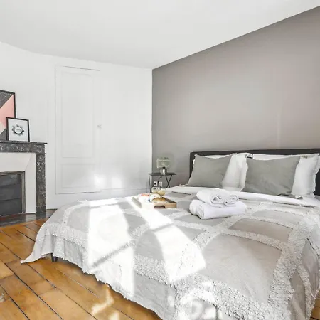 Le Marais & Place De La Republique - 2br - Cityapartmentstay Apartment Paris