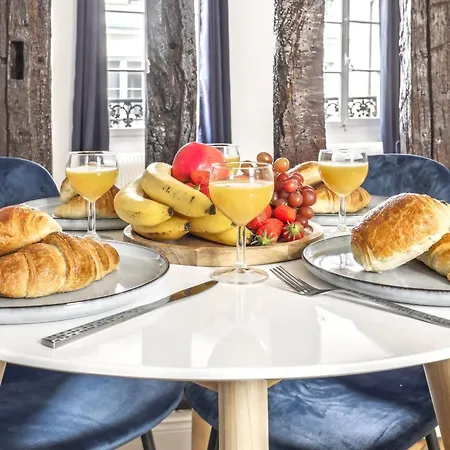 Apartment Le Marais & Place De La Republique - 2br - Cityapartmentstay Paris